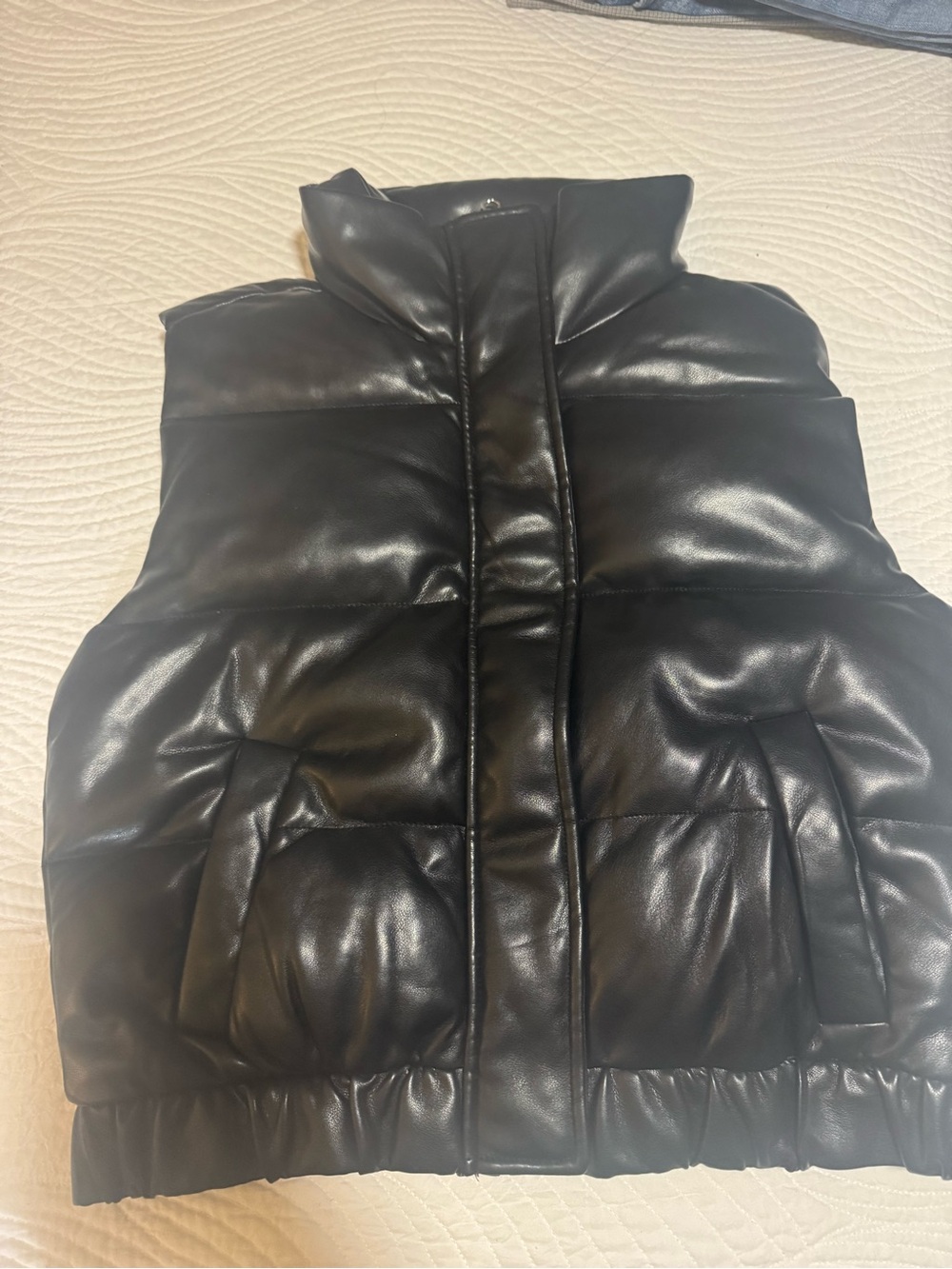 Abercrombie & Fitch Black Puffer Vest